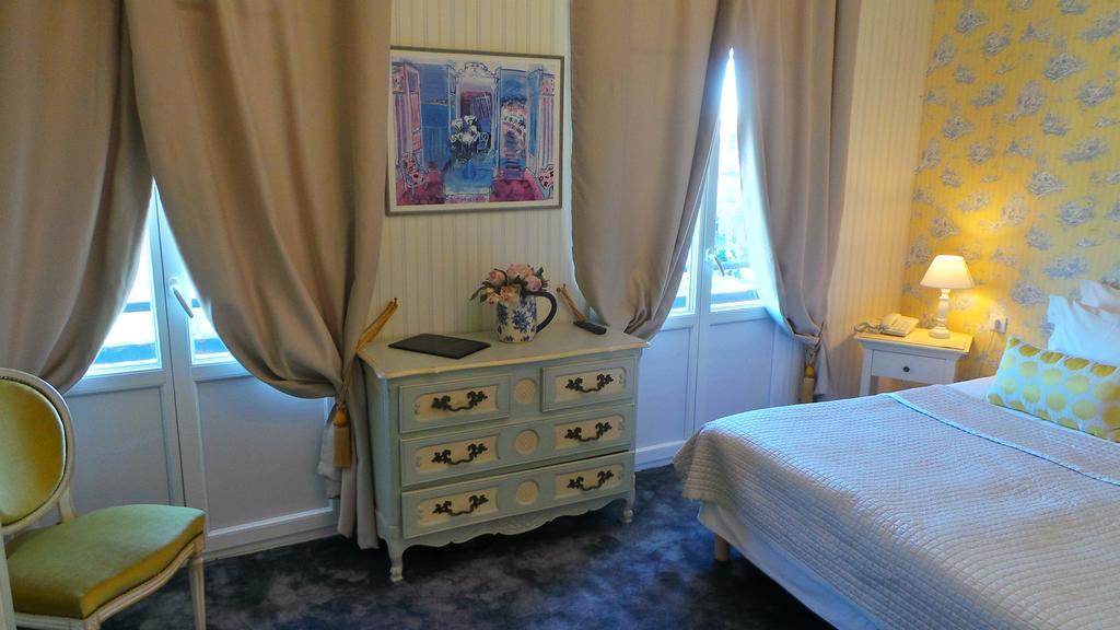 Hotel Relais Du Postillon Антіб Номер фото